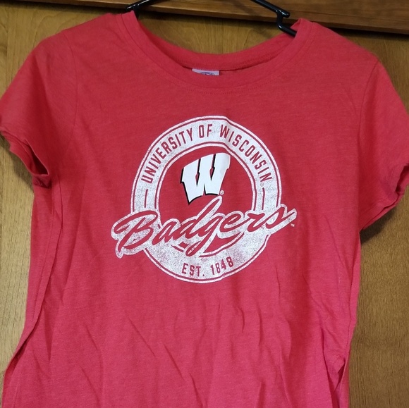 Wisconsin Badger Tshirt - Picture 1 of 4